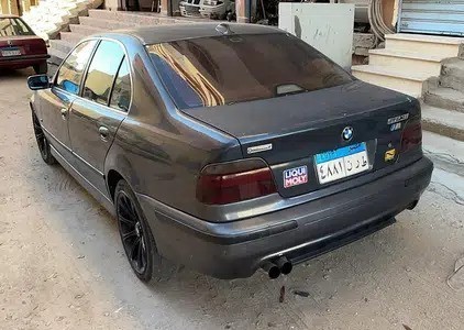 bmw-e38-big-4