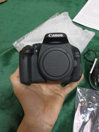 canon-600d-big-1