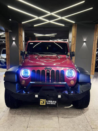 jeep-wrangler-big-0